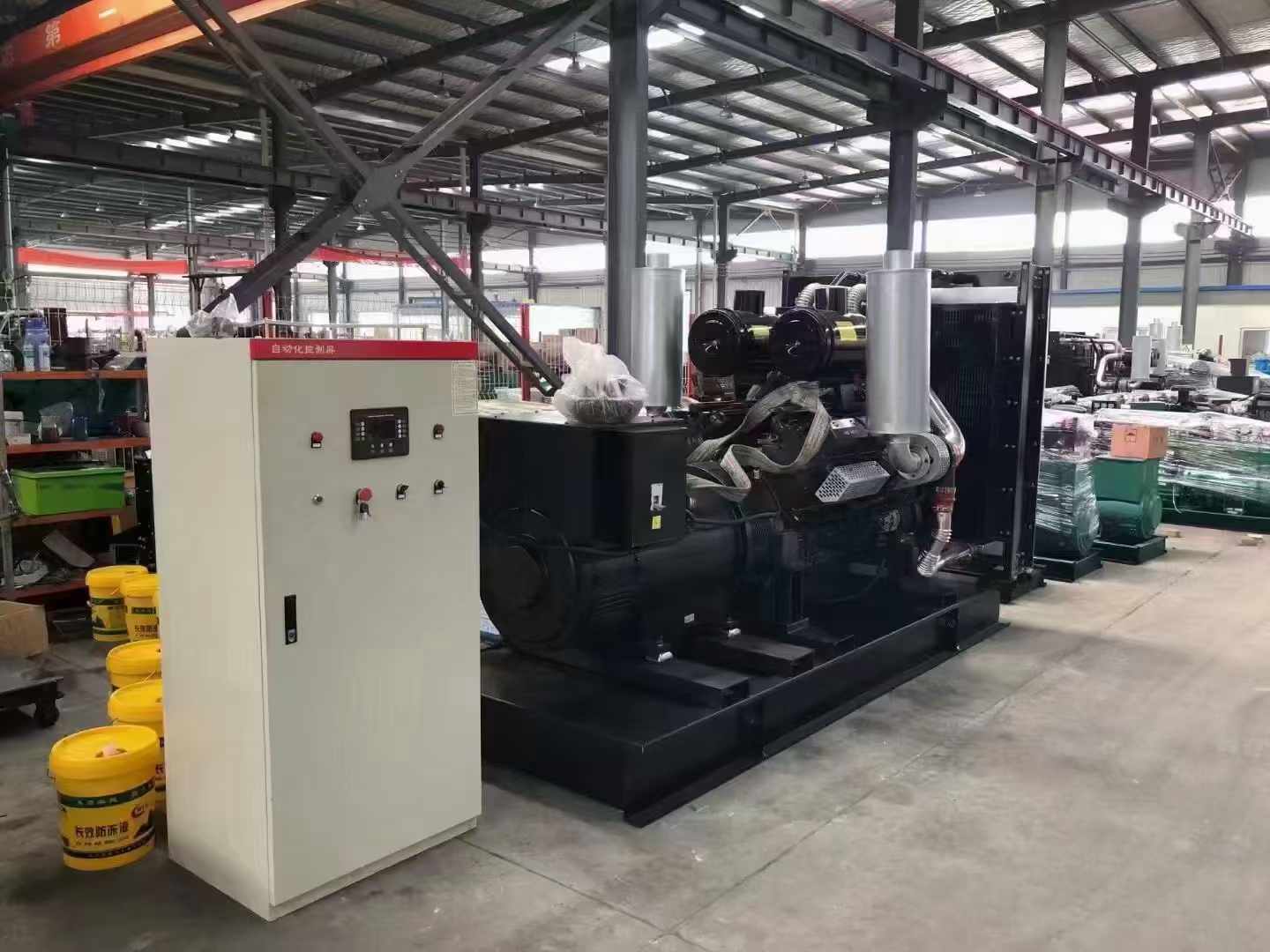 曲靖柴油发电机运行时的噪音和振动水平如何?