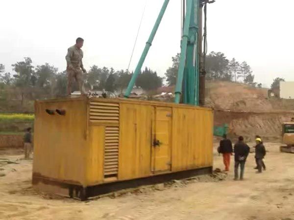曲靖如何判断水冷式机油散热器密封件是否需要更换？
